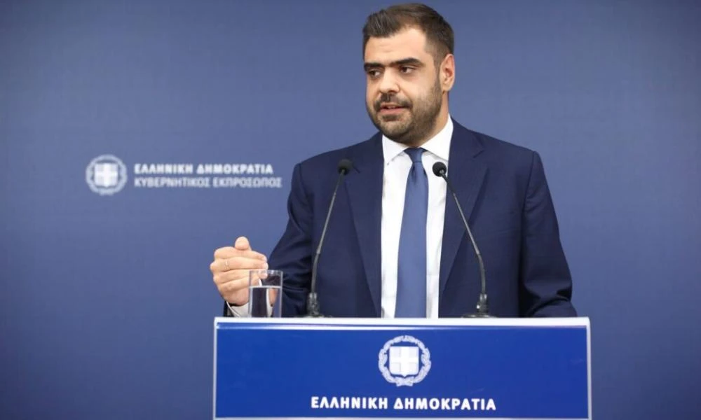 Μαρινάκης: "Όσο συνεχίζεται η ακρίβεια θα συνεχίσουμε να στηρίζουμε τους πολίτες"